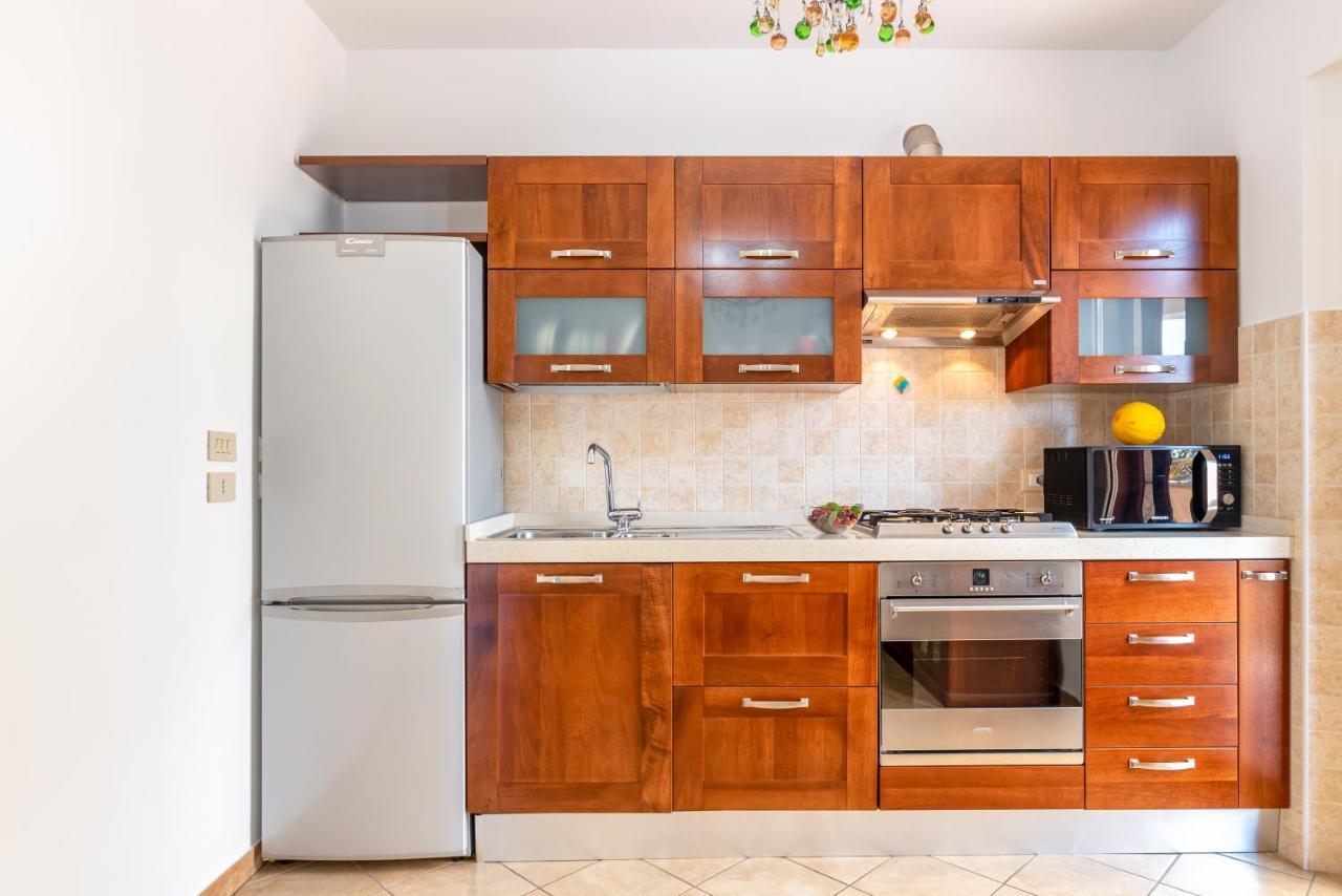 Taormina Panoramic Apartment With Parking Bagian luar foto