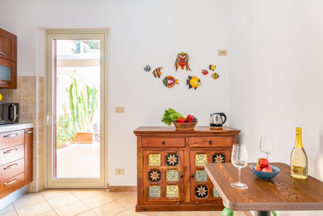Taormina Panoramic Apartment With Parking Bagian luar foto